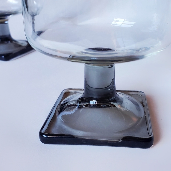 Nordic Midnight Glasses, Vintage Federal Glass, Smoke Grey Square Base, MCM 60s - Picture 4 of 6